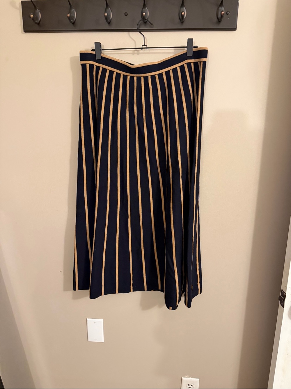 Boden Black and Tan Striped Knitted Midi Skirt